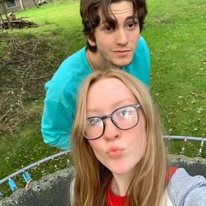 Meet your Posher, Riley